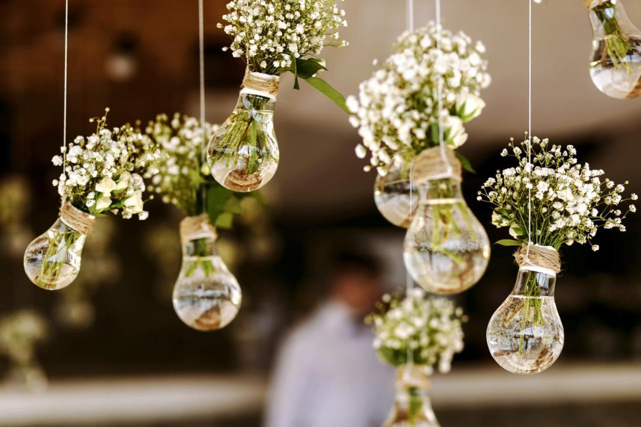 Hyatt Centric Janakpuri New Delhi Hotel Exterior foto Gypsophila paniculata