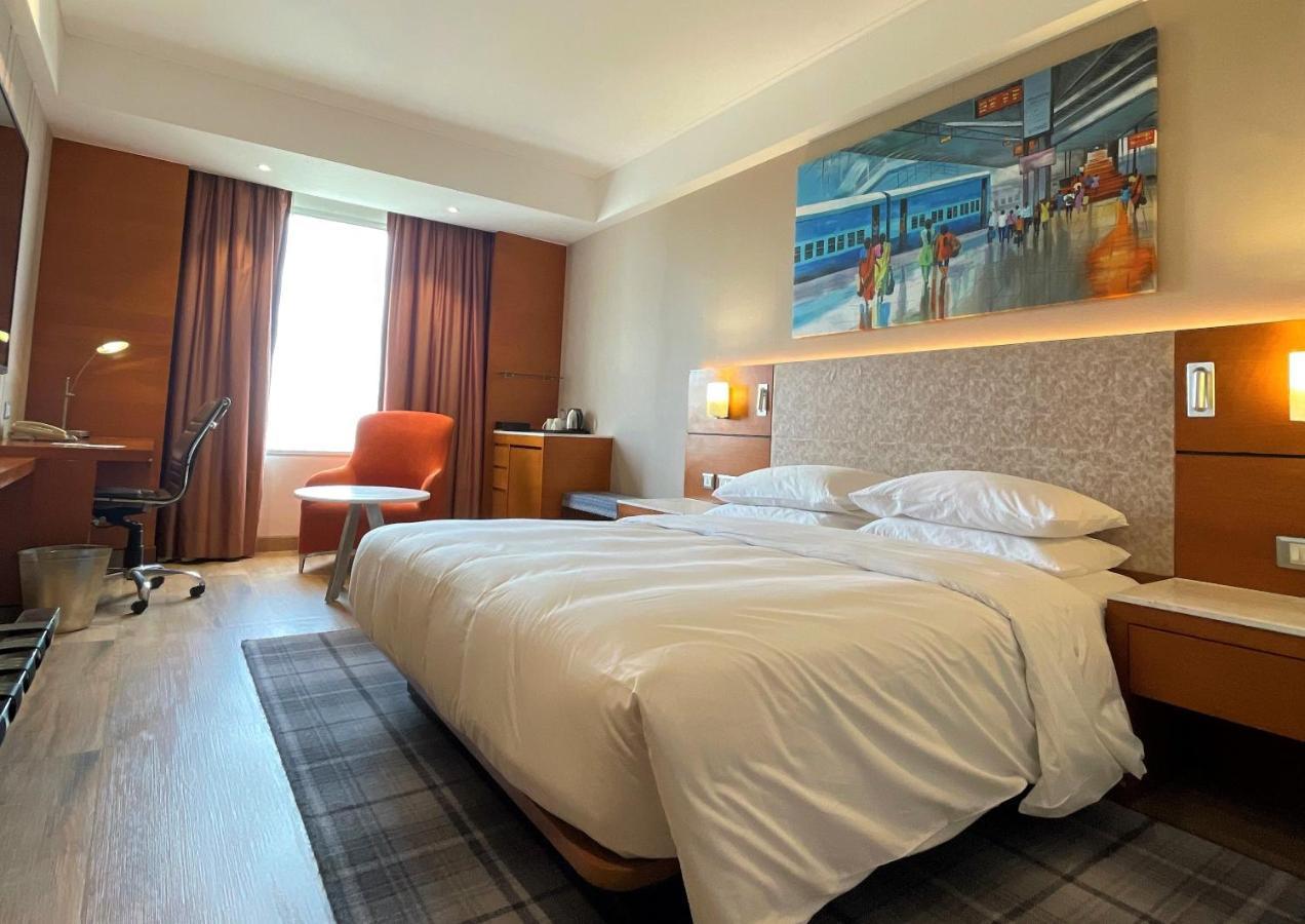 Hyatt Centric Janakpuri New Delhi Hotel Exterior foto A room at the hotel